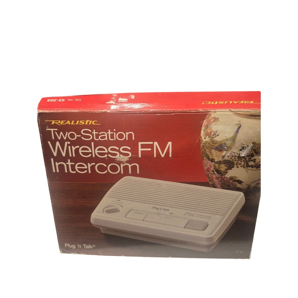 Realistic Plug n Talk Two Station Wireless FM Intercom 43-204 Vintage RadioShack